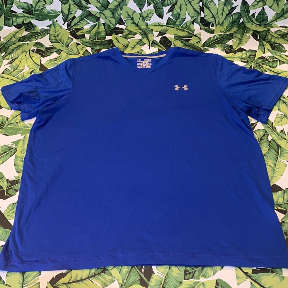 Under Armour Men’s V-Neck Hest Guard Loose Short Sleeve Size XL